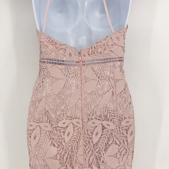 BARDOT Women's Willow Sheath Dress Small Soft Pink Floral Lace Sleeveless NWT - Picture 10 of 12